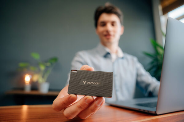 Verbatim SSD Portable METAL MINI 3.2 Gen2 1TB Black - Image 5